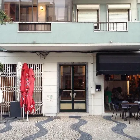 Charming 53 In Cacilhas *